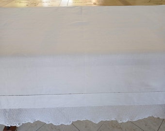 NAPPERON ANCIEN 230 X 80 cm, vintage, dessus de cheminée, nappe d'autel blanc, nappe de console, grand napperon de table .