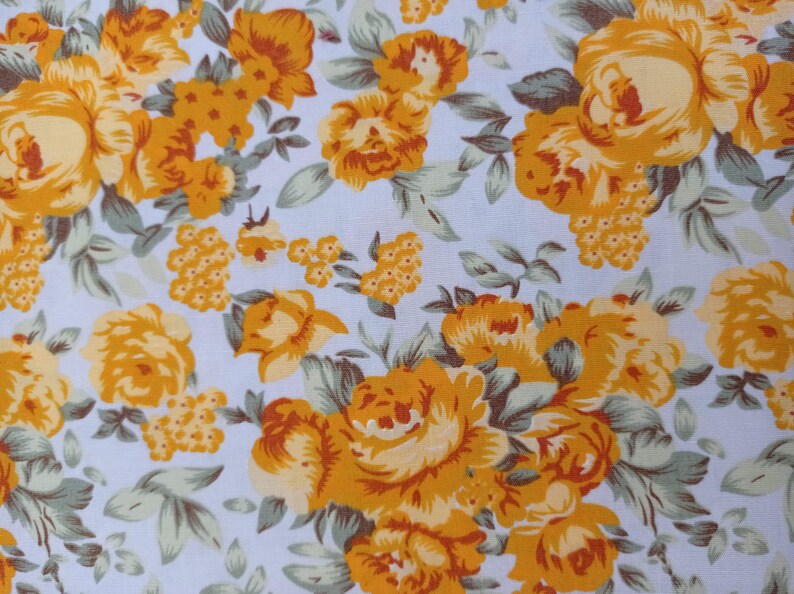 TISSU popeline de coton vintage fleuri orange rouille jaune sur fond gris, coupon de 100 X 160 cm image 3