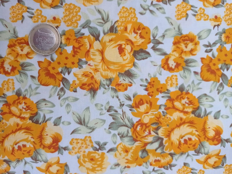 TISSU popeline de coton vintage fleuri orange rouille jaune sur fond gris, coupon de 100 X 160 cm image 4