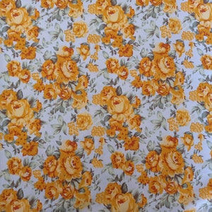 TISSU popeline de coton vintage fleuri orange rouille jaune sur fond gris, coupon de 100 X 160 cm image 1