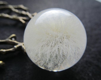 Dandelion necklace, white ball, dandelion resin, dandelion bloom, gift for Christmas, Snow white dandelion, resin pendant, Winter necklace