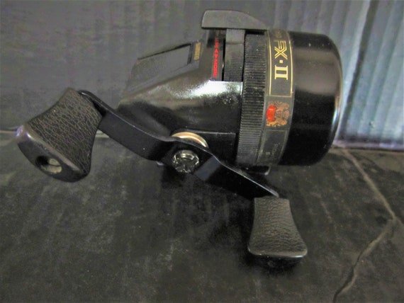 Vintage Shimano  FX-II  Closed Face Fishing Reel