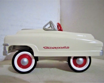 Hallmark Kiddie Car Classics &quot; 1950 Murray Torpedo  &quot; Collector Pedal Car