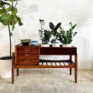 Rosewood Danish Modern planter by Arne Wahl Iversen