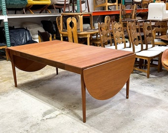 Arne Vodder Model 227 Danish Modern Expandable Teak Dining Table