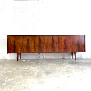 Danish Modern Rosewood Long Console or Credenza image 1