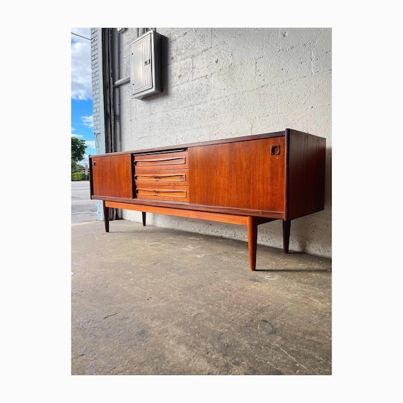 Johannes andersen credenza deals