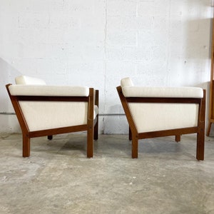 Hans Wegner GE40 Getama Danish Modern Pair of Lounge Chairs image 2