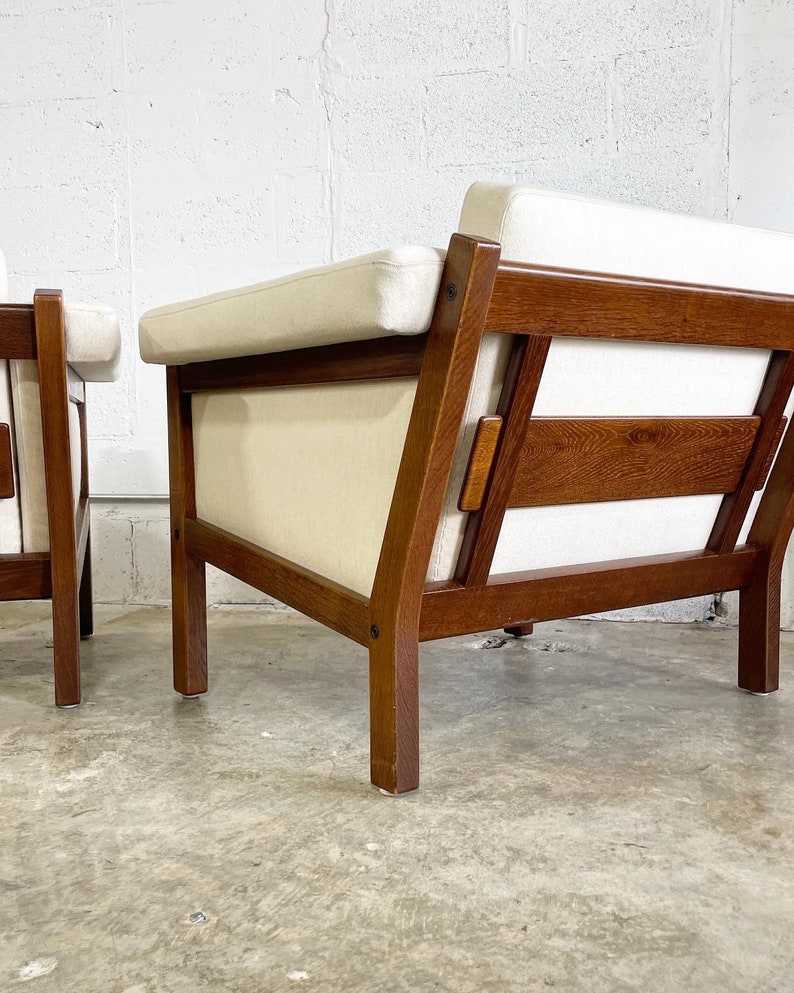 Hans Wegner GE40 Getama Danish Modern Pair of Lounge Chairs image 1