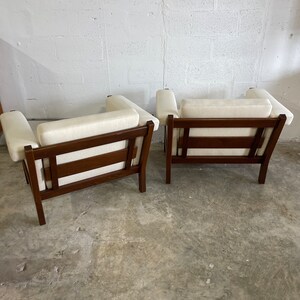 Hans Wegner GE40 Getama Danish Modern Pair of Lounge Chairs image 4