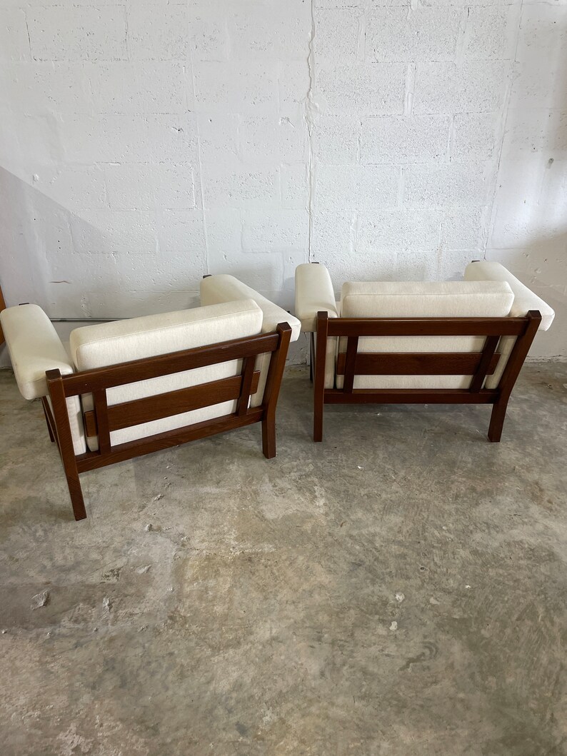 Hans Wegner GE40 Getama Danish Modern Pair of Lounge Chairs image 4