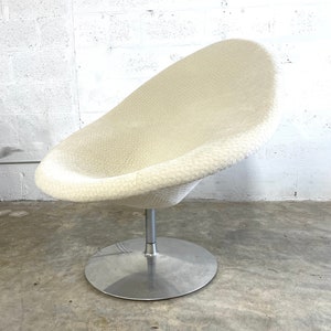 Pierre Paulin for Artifort Mid Century Big Globe Chair image 1