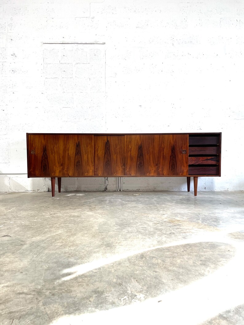 Danish Modern Rosewood Long Console or Credenza image 4