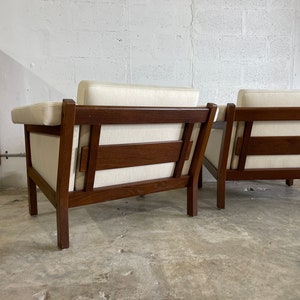 Hans Wegner GE40 Getama Danish Modern Pair of Lounge Chairs image 5