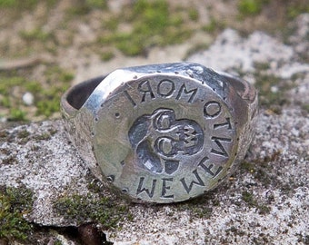 Memento Mori silver ring, handmade sterling silver skull ring