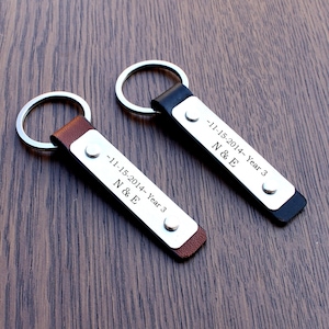 Personalized keychain, Leather couples keychain, anniversary keychain, memorial gifts, initial keychain, date keychain, personalized keyring