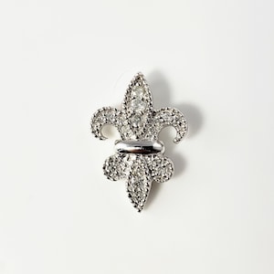 Vintage 14 Karat White Gold and Diamond Fleur-De-Lis Pendant #7593