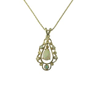 14 Karat Yellow Gold Opal Pendant Necklace #19651