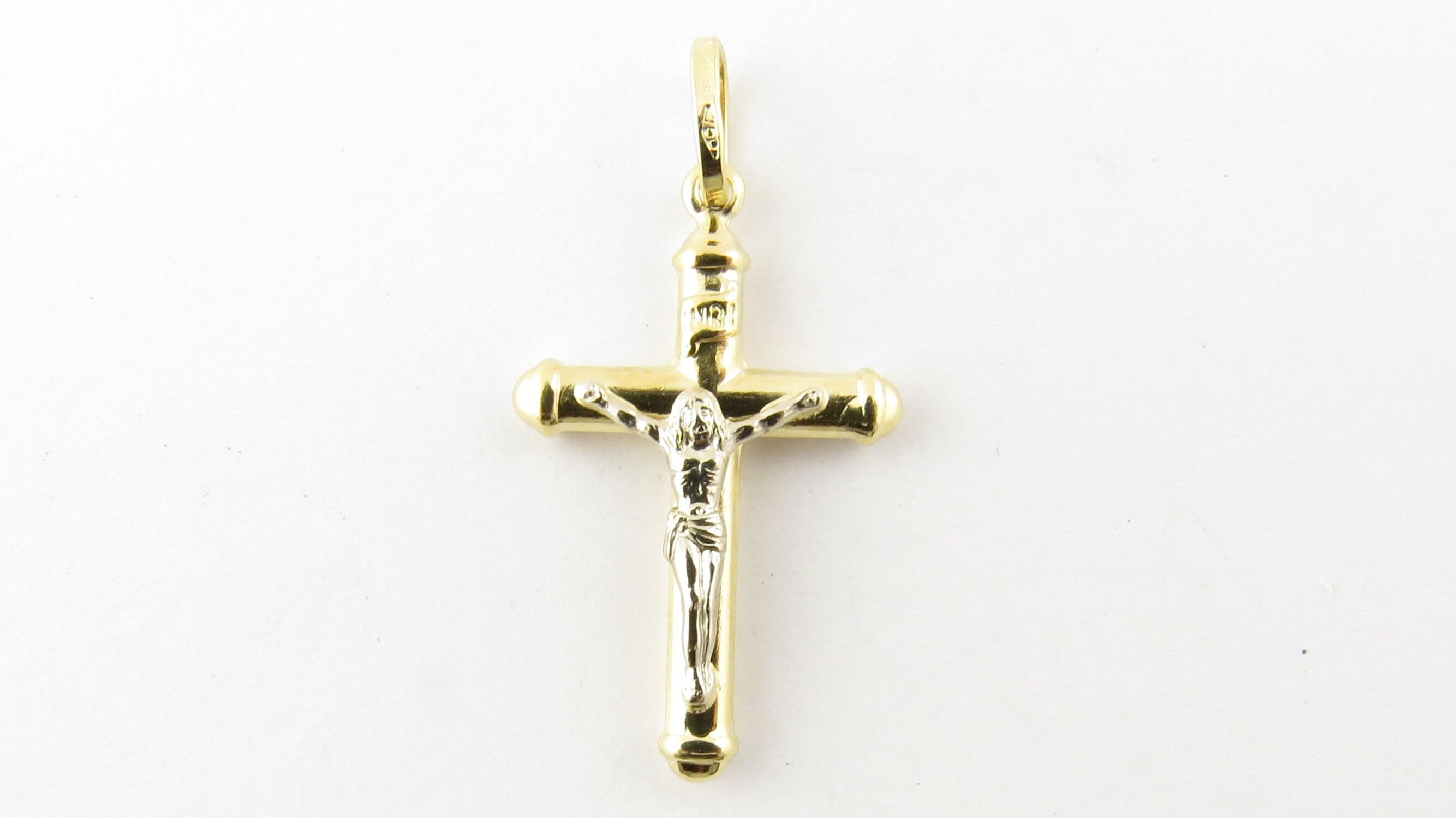 Karat Yellow Gold Crucifix Pendant 4251 