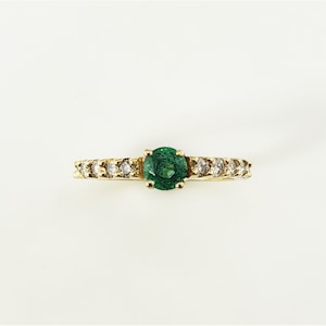 Vintage 14 Karat Yellow Gold Emerald and Diamond Ring Size 6.5