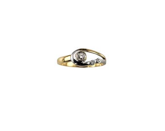 18k Yellow and White Gold Diamond Ring Size 7.75 #25395