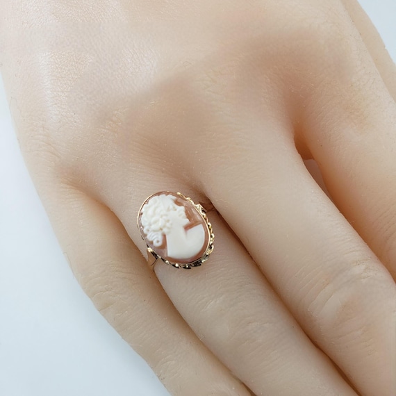 14 Karat Yellow Gold Cameo Ring Size 5.75 #20578 - Etsy