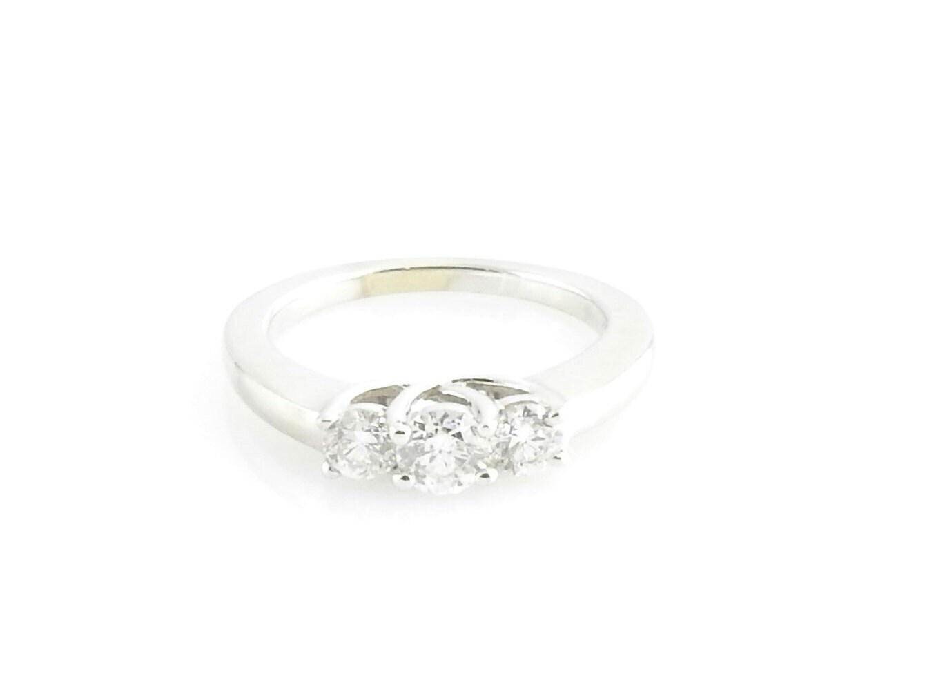 Vintage 14 Karat White Gold Three Stone Diamond Ring Size 6 #6543