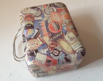 Colorful Suitcases Background Vintage Travel Voyage Holiday Themed Design Multi-Purpose Rectangular Tin Box Container with Lid Multicolor 7.2 X 4.7 X 2.2 Ambesonne Modern Metal Box Colorful Suitcases Background Vintage Travel Voyage Holiday Themed Design Multi-Purpose Rectangular Tin Box Container with Lid Multicolor 7.2 X 4.7 X 2.2 Ambesonne Modern Metal Box