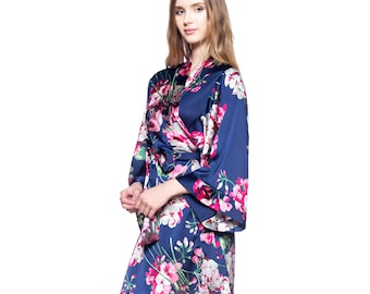 SAMPLE SALE / Bridesmaid Floral Robes for getting ready / Bridal Kimono Robes / Wedding Robes / Bridal Party Gifts / Bridal Shower Gifts