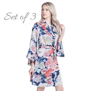Set Of 3 Floral Bridesmaid Robes for getting ready / Bridal Kimono Robes / Maid of Honor Gifts / Bridal Party Gifts / Bridal Shower Gifts