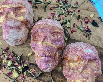 skull bath bomb, full moon bath, goth holiday