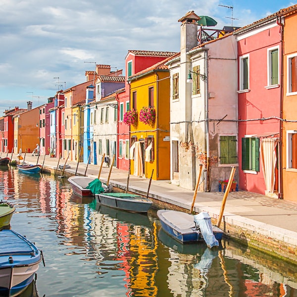 taly Photography Print, Colorful House Prints, Venice Digital Photo Download, Canal House Photography Prints Download, Colorful Photo Print