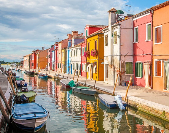 Burano Venice Italy Photography Print or Photo on Canvas in 6 Sizes – Ideal Picture for Your Italian Decor