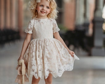 vintage length dress, girls flower dress,ivory flower dress,ivory tulle dress,toddler princess dress,portrait dress,beach wedding dress