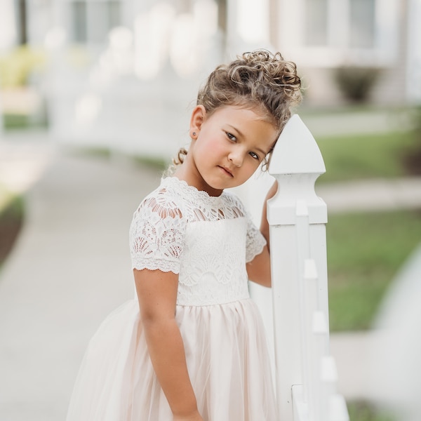 tulle girl flower dress, lace girls flower dress, short sleeve flower dress girls, boho flower dress, antique ivory girls flower dress