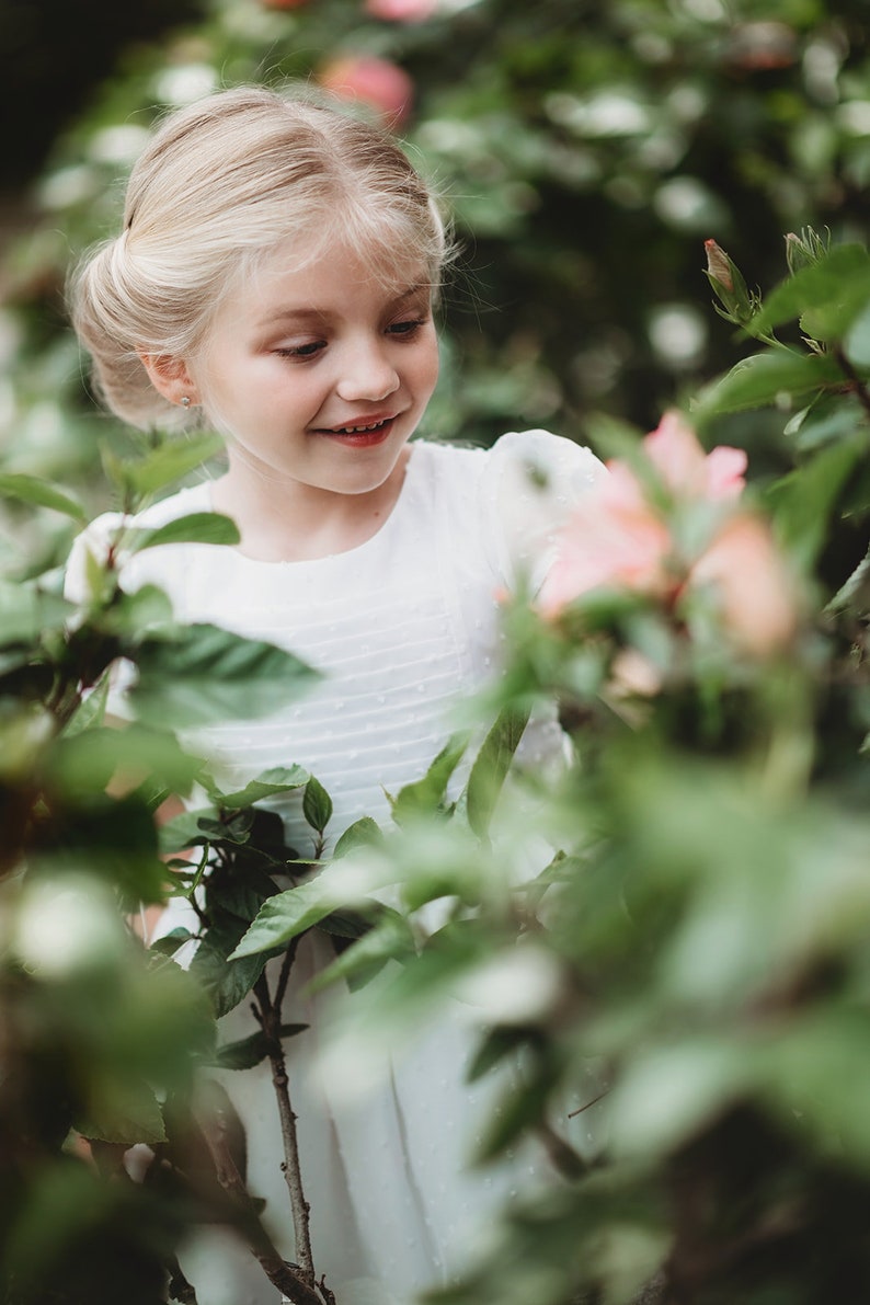 White girls dress,vintage length dress,girls flower dress,Easter dress,toddler girls dress,white portrait dress,vintage party dress image 5