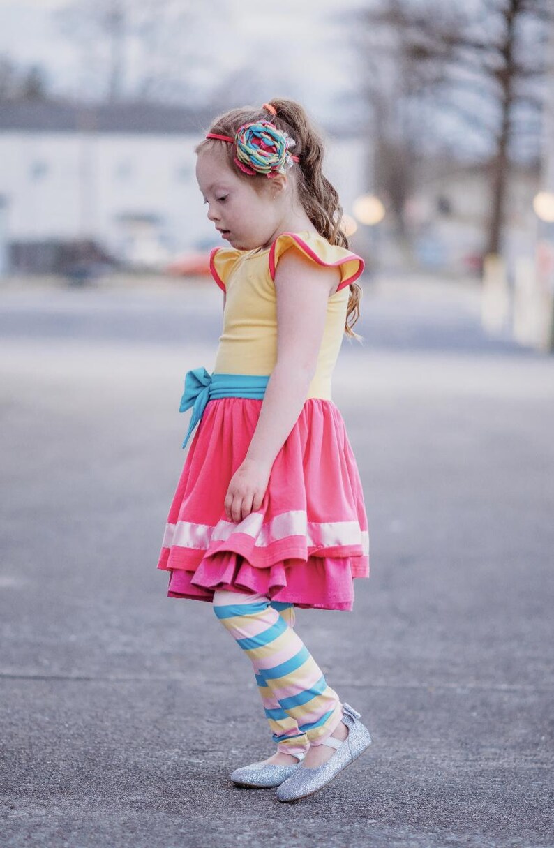 PRONTO PER LA SPEDIZIONE, costume di Nancy, vestito di Nancy, vestito da cosplay Disney, Disney Junior, compleanno di Nancy, vestito da bambina, vestito sensoriale immagine 5