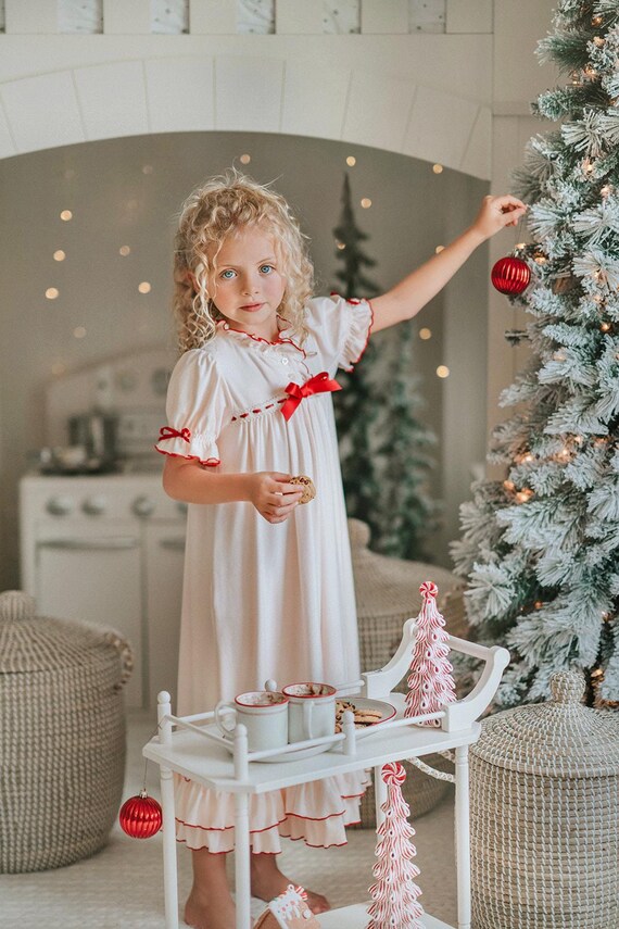 Chemise de nuit Clara Casse Noisette Noel au sommeil Ballet Casse Noisette Photos de vacances Petit dejeuner Pere Noel Polar Express vintage Ivoire bisque et bordeaux Etsy France
