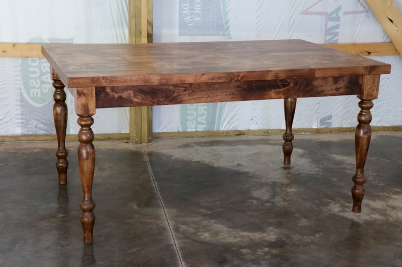 Mesa de comedor Alder Farmhouse con patas estrechas de 3, regalo para ella, regalo para él, muebles para el hogar, decoración hecha a mano, mesa de comedor moderna imagen 2