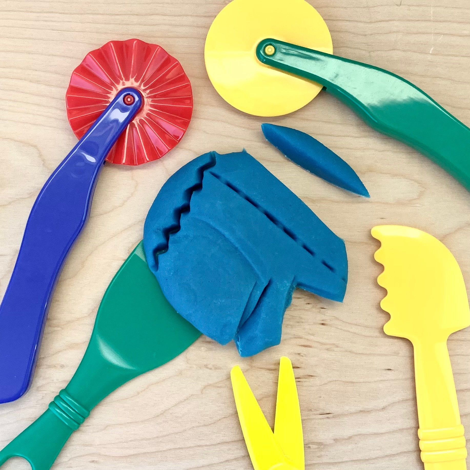 Playdough Tool Kit with Shapes, Extruder and Scissors in a Drawstring
