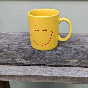 Vintage Smiley Face Hallmark "Keep a smile on your mug!" Coffee Cup, Yellow Happy Face Hallmark Cards Mugs, Made In Japan