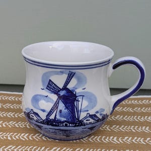 Vintage Holland Delft Blue Mug with Windmill, Floral Design, Handpainted Stonewear in Delft Blue, EH 686/Blue and White Mug/Delft Mugs/Tea