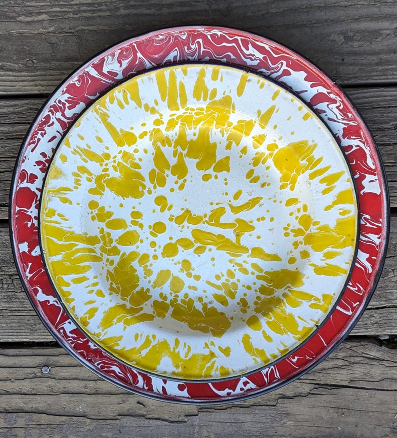 Splatter Plates Vintage Graniteware Splatter Plates, Set of Two, Red 10