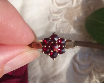 Vintage Boho Granat Silberring, Boho Granat Ring, Granat Cluster Ring, Cluster Granat Ring, Geschenk Januar Granat Ring, G77