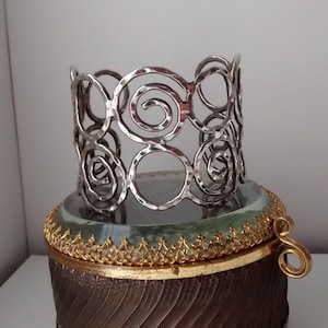 Vintage silver cuff bracelet, Large hand hammered Bracelet, swirls style Bracelet, silver Art Deco bracelet, beautiful bracelet for wife,100