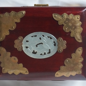 Vintage Chinese jade jewelry box,  asian jewelry box, wood & jade Jewelry box, Oriental treasure box, Asian jewelry chest, asian decor,B2.19