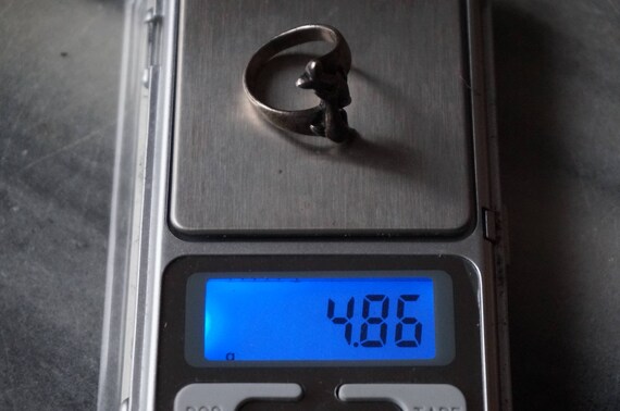 Vintage solid sterling silver ring, dolphin silve… - image 8