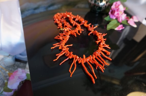 Vintage Mediterranean red coral necklace,branch red coral necklace, natural red coral,boho necklace, chic gift,gift woman,gift for her, 145