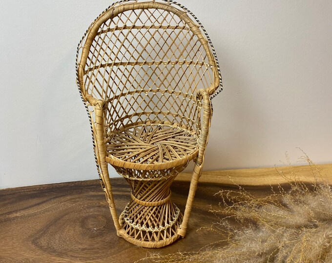 Vintage Wicker Peacock Chair Plant Stand Etsy