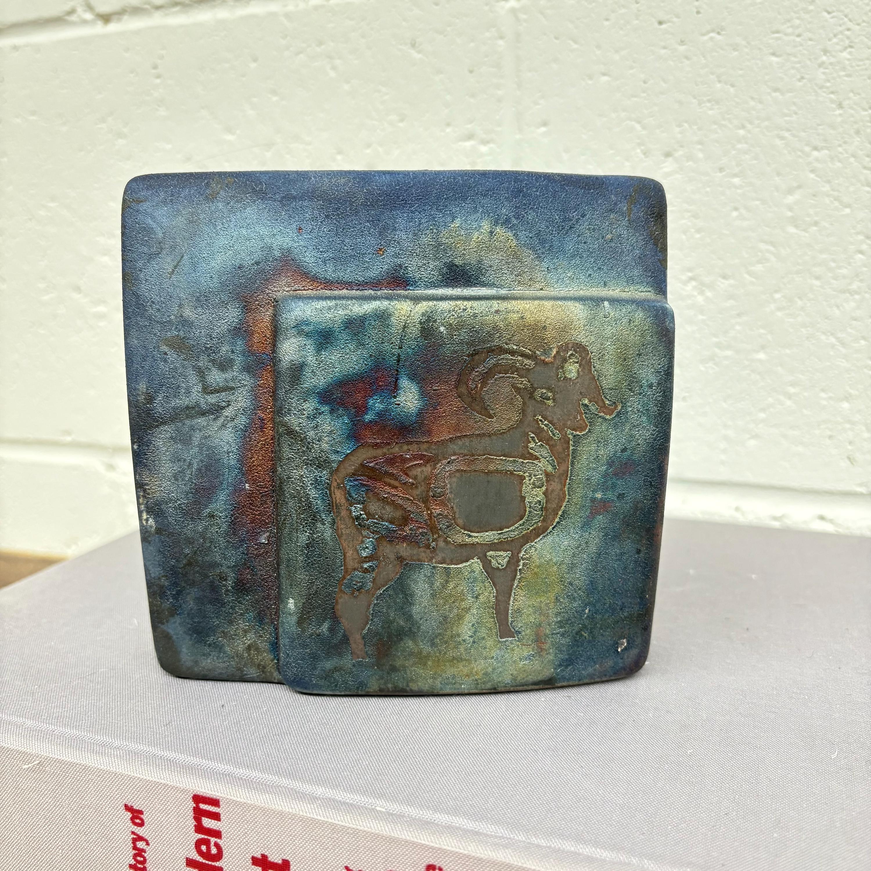 工芸品 raku 工芸品 raku RAKU - A Living Tradition: Sixteen generations